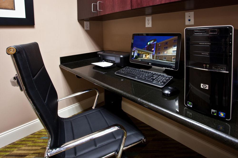 Holiday Inn Express Palatka Northwest By Ihg Kültér fotó